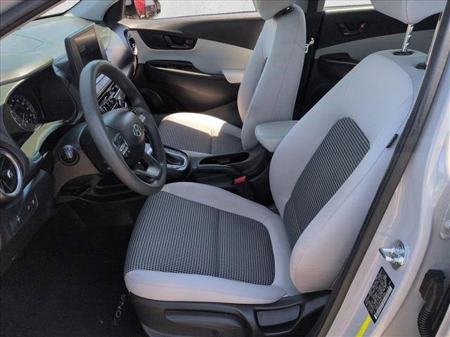 Used 2022 Hyundai Kona SE FWD image 22