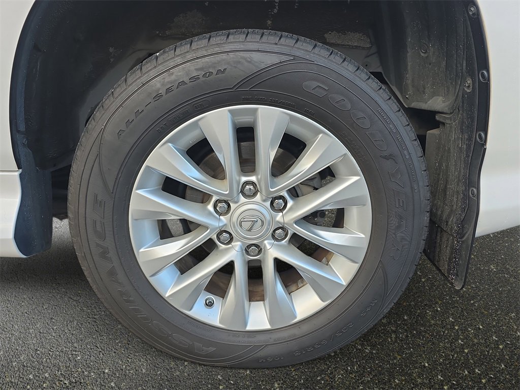 Used 2015 Lexus GX 460 image 35