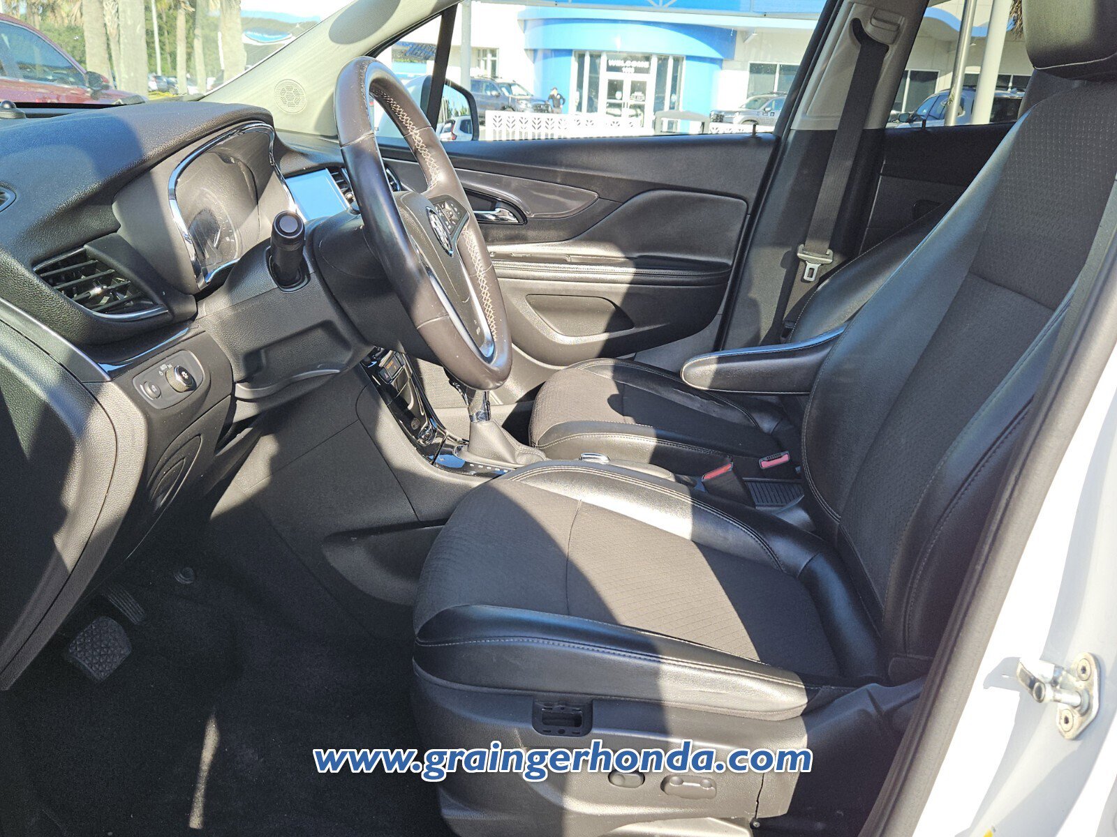 Used 2020 Buick Encore Preferred w/ Safety Package FWD image 10