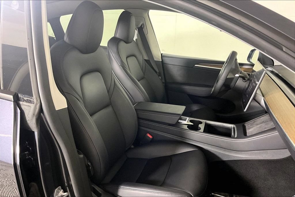 Used 2024 Tesla Model Y Long Range AWD/4WD image 6
