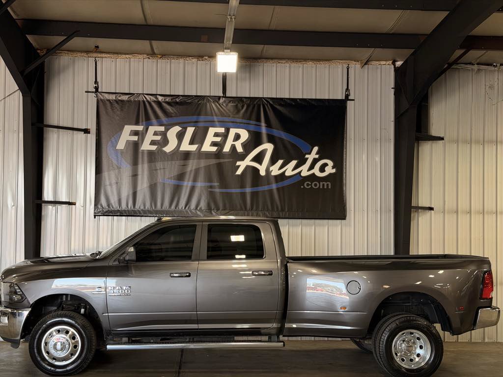 Used 2015 RAM 3500 Lone Star AWD/4WD image 37