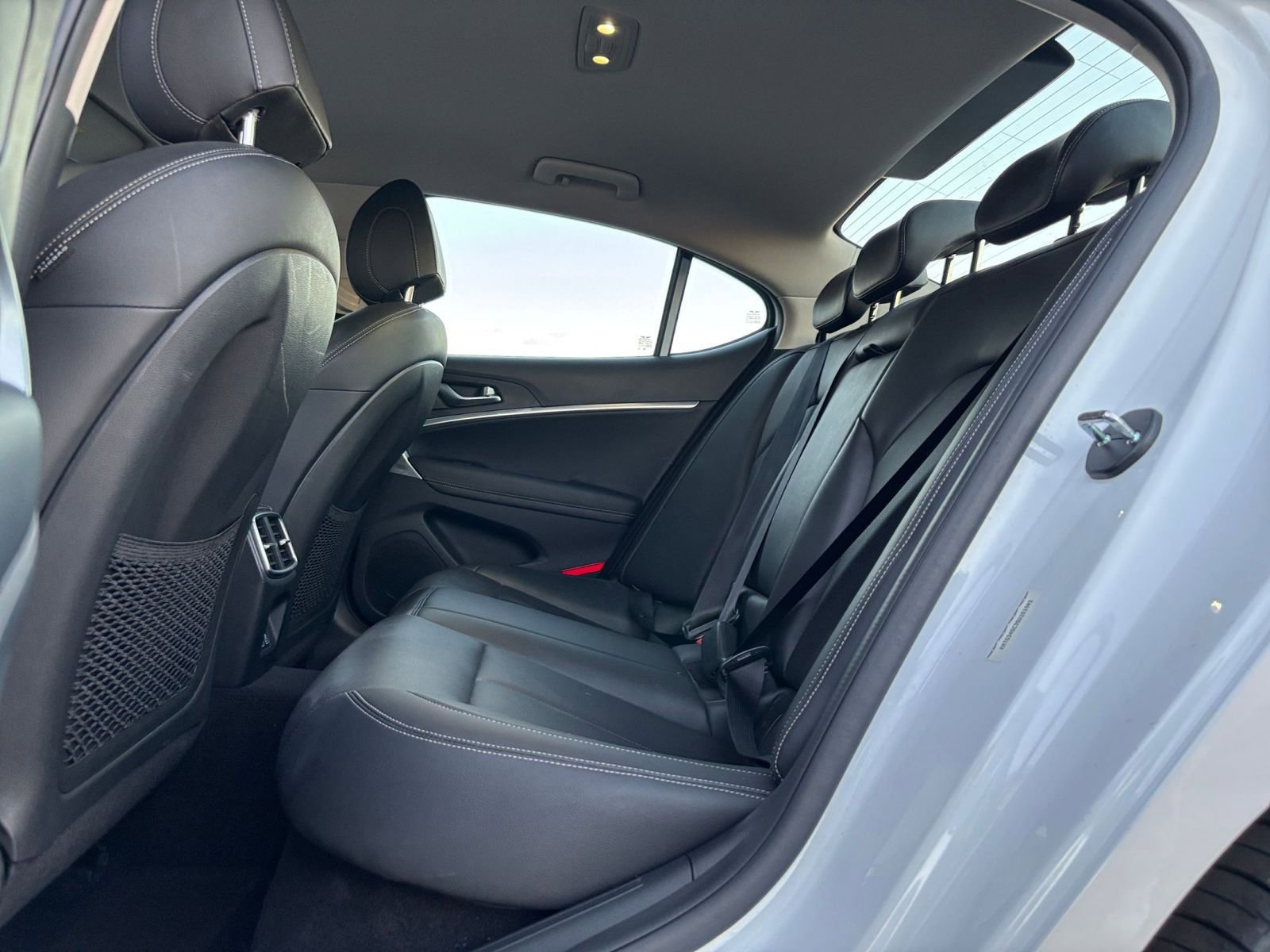 Used 2025 Genesis G70 2.5T image 28