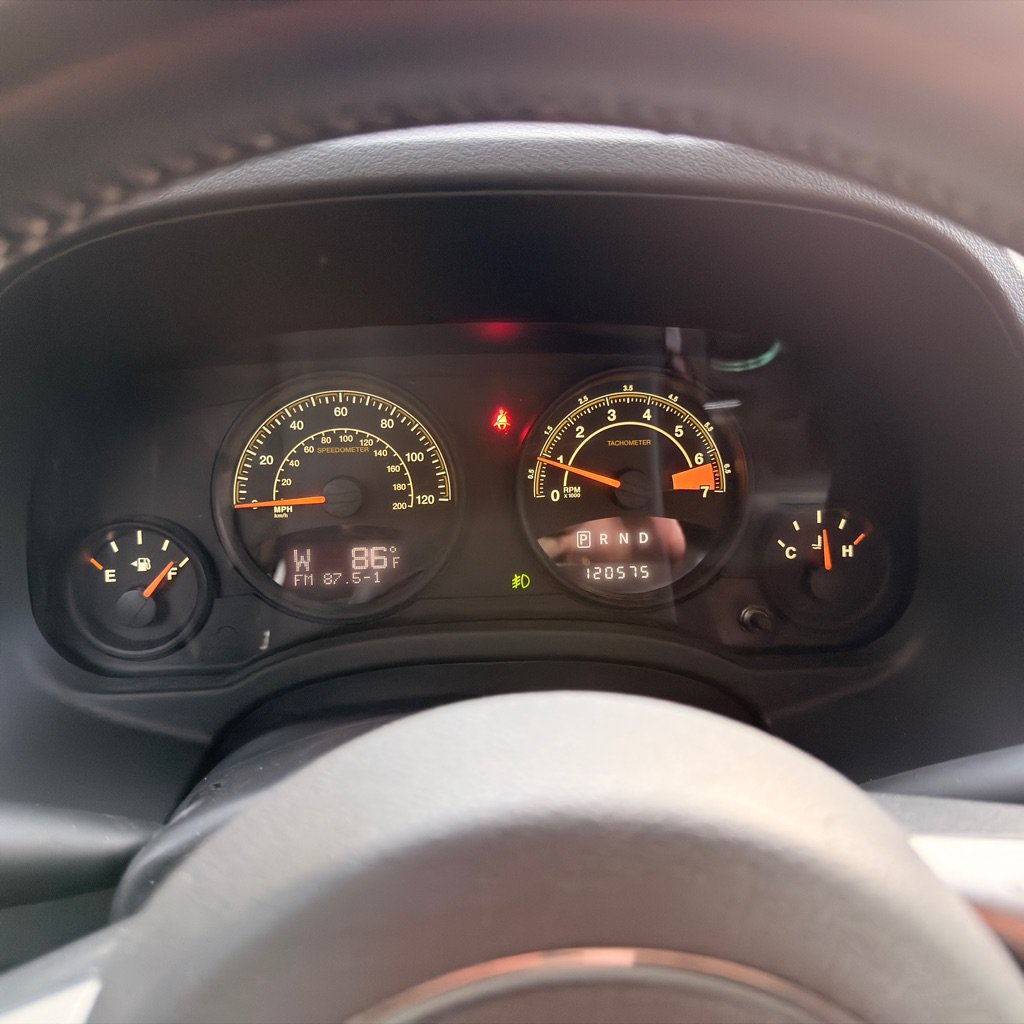 Used 2014 Jeep Patriot Latitude AWD/4WD image 33