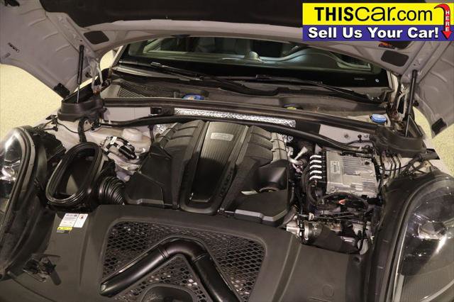 Used 2022 Porsche Macan GTS AWD/4WD image 34