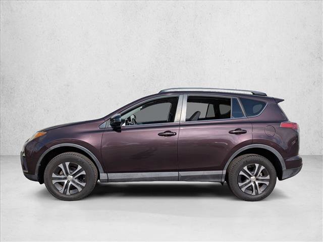 Used 2018 Toyota RAV4 LE FWD image 5