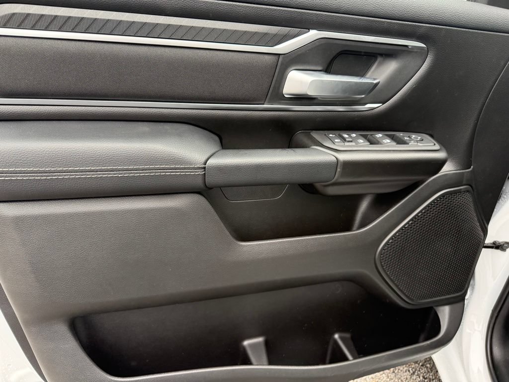 New 2026 RAM 1500 Big Horn AWD/4WD image 10