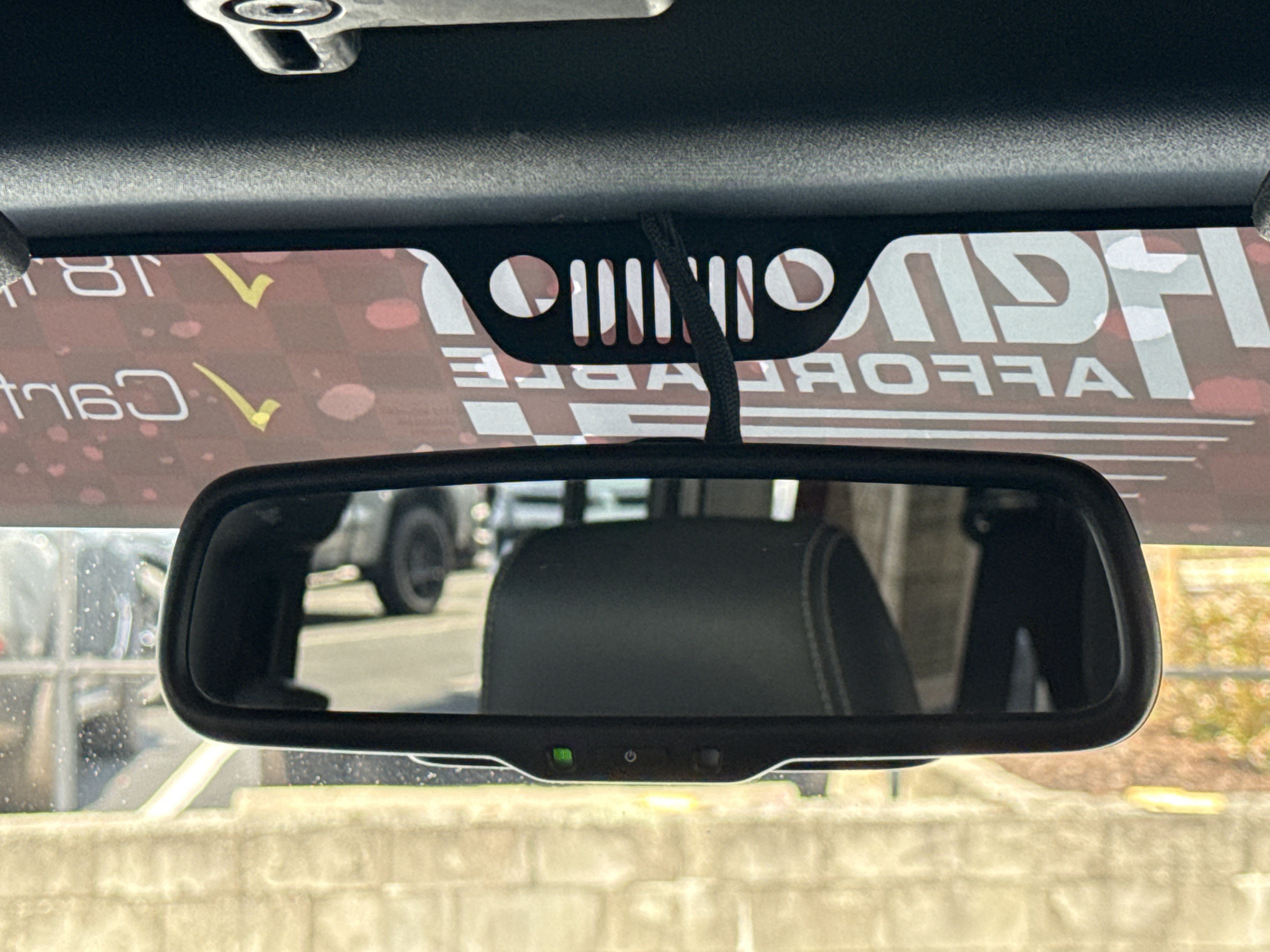 Used 2018 Jeep Wrangler Unlimited Sahara w/ Max Tow Package AWD/4WD image 25