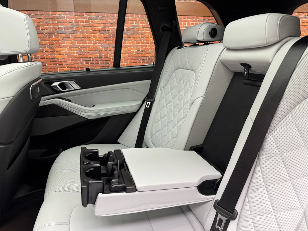 Certified 2026 BMW X5 xDrive40i w/ Climate Comfort Package AWD/4WD image 11