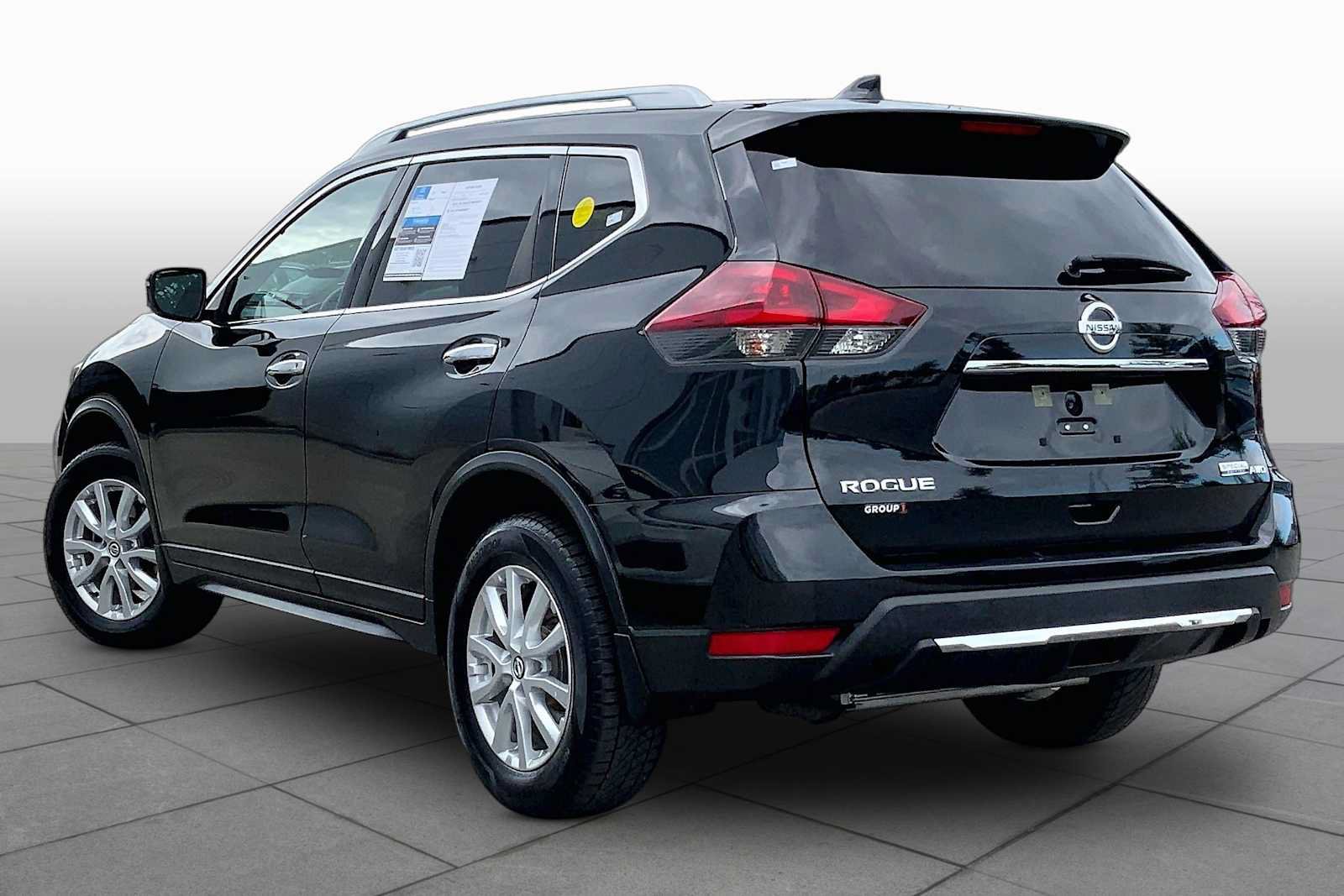 Used 2020 Nissan Rogue S w/ Special Edition Package AWD/4WD image 12