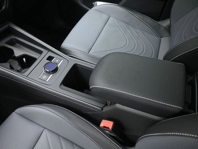 New 2026 Volkswagen Tiguan SE image 31