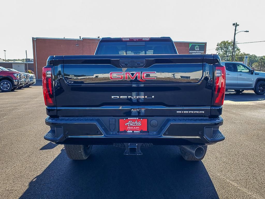 New 2026 GMC Sierra 3500 Denali w/ Technology Package image 4
