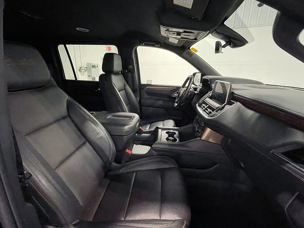 Used 2022 Chevrolet Suburban High Country AWD/4WD image 28
