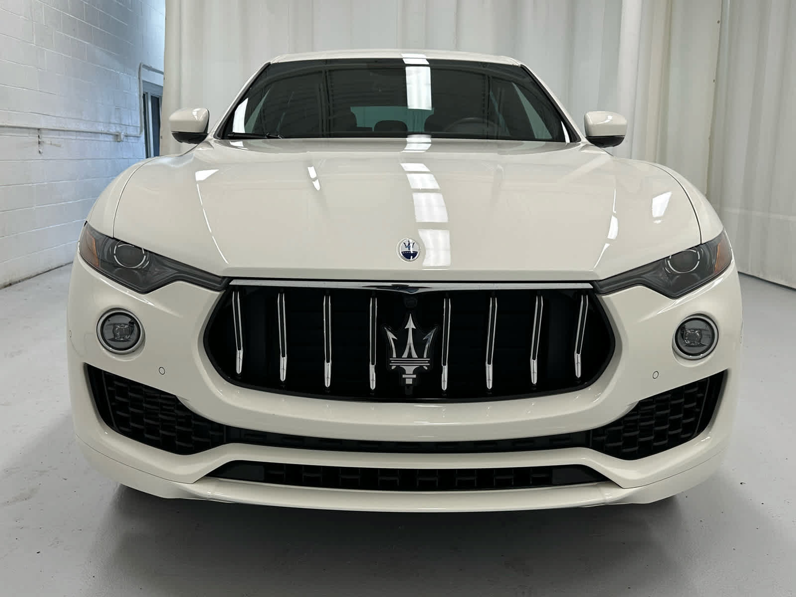 Used 2023 Maserati Levante GT AWD/4WD image 5