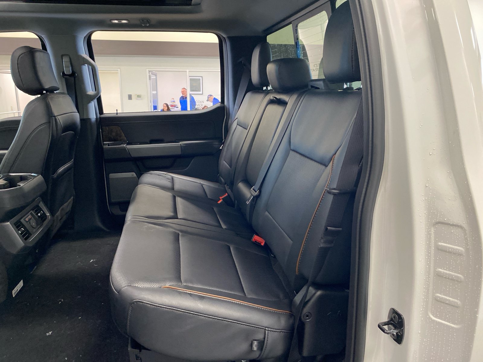 New 2026 Ford F250 Lariat w/ Tremor Off-Road Package AWD/4WD image 9