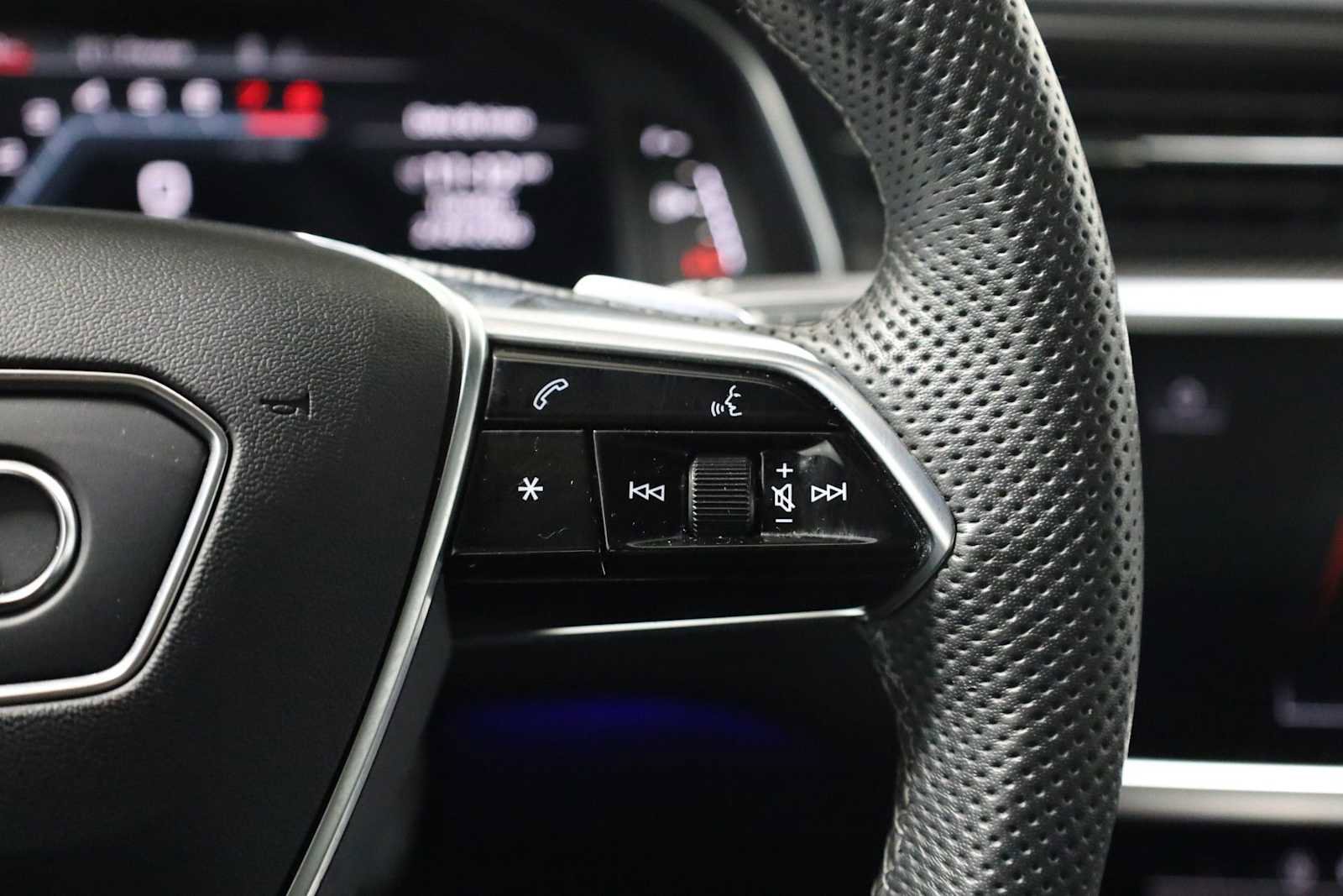 Used 2023 Audi S7 Prestige w/ Prestige Package image 26