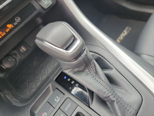 Certified 2023 Toyota RAV4 XLE Premium FWD image 30