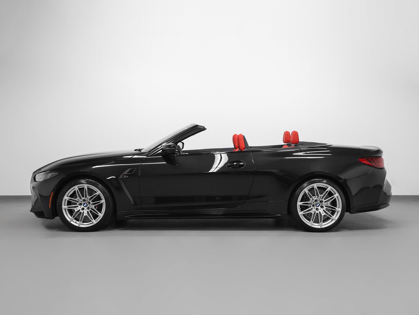 Used 2026 BMW M4 xDrive Competition AWD/4WD image 2