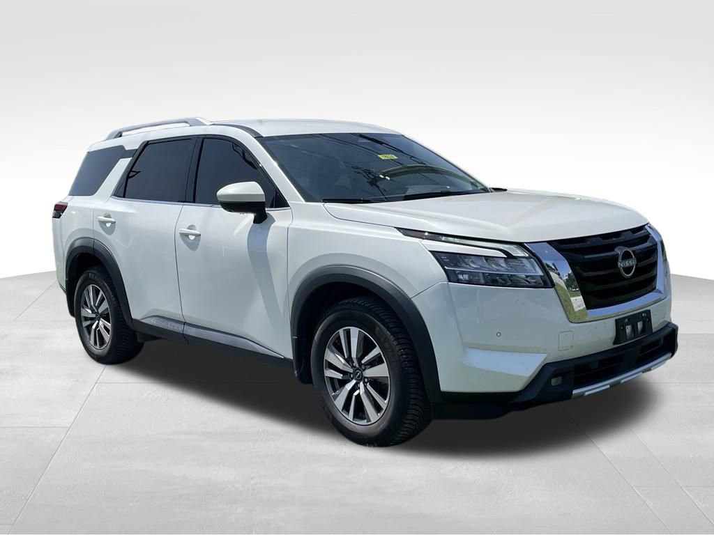 Certified 2022 Nissan Pathfinder SL AWD/4WD image 3