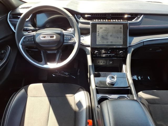 Used 2023 Jeep Grand Cherokee L Laredo AWD/4WD image 16