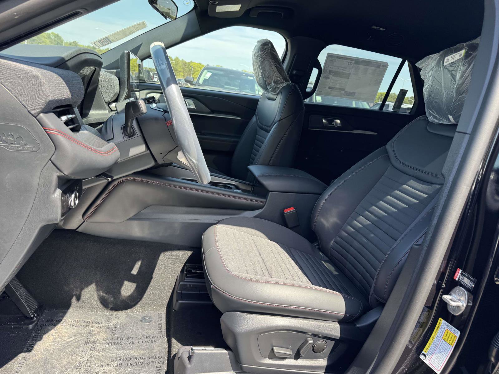 New 2026 Ford Explorer ST-Line w/ ST-Line Street Pack AWD/4WD image 15