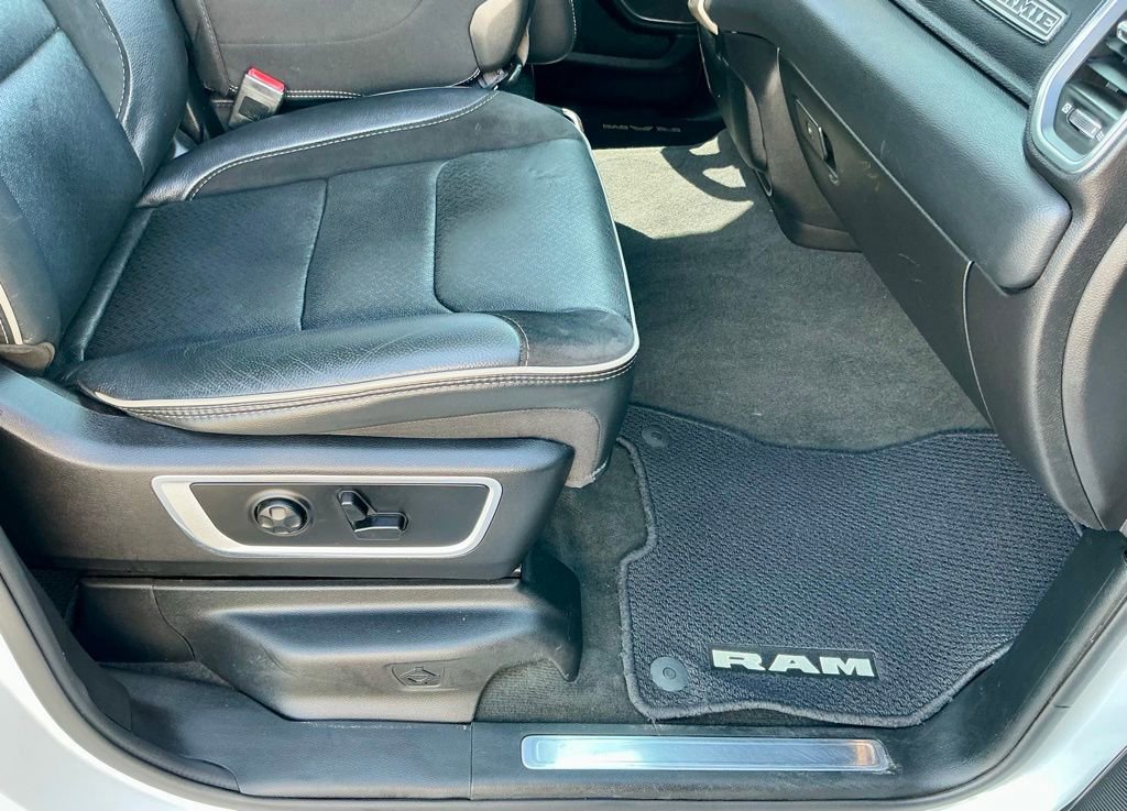 Used 2019 RAM 1500 Laramie image 24