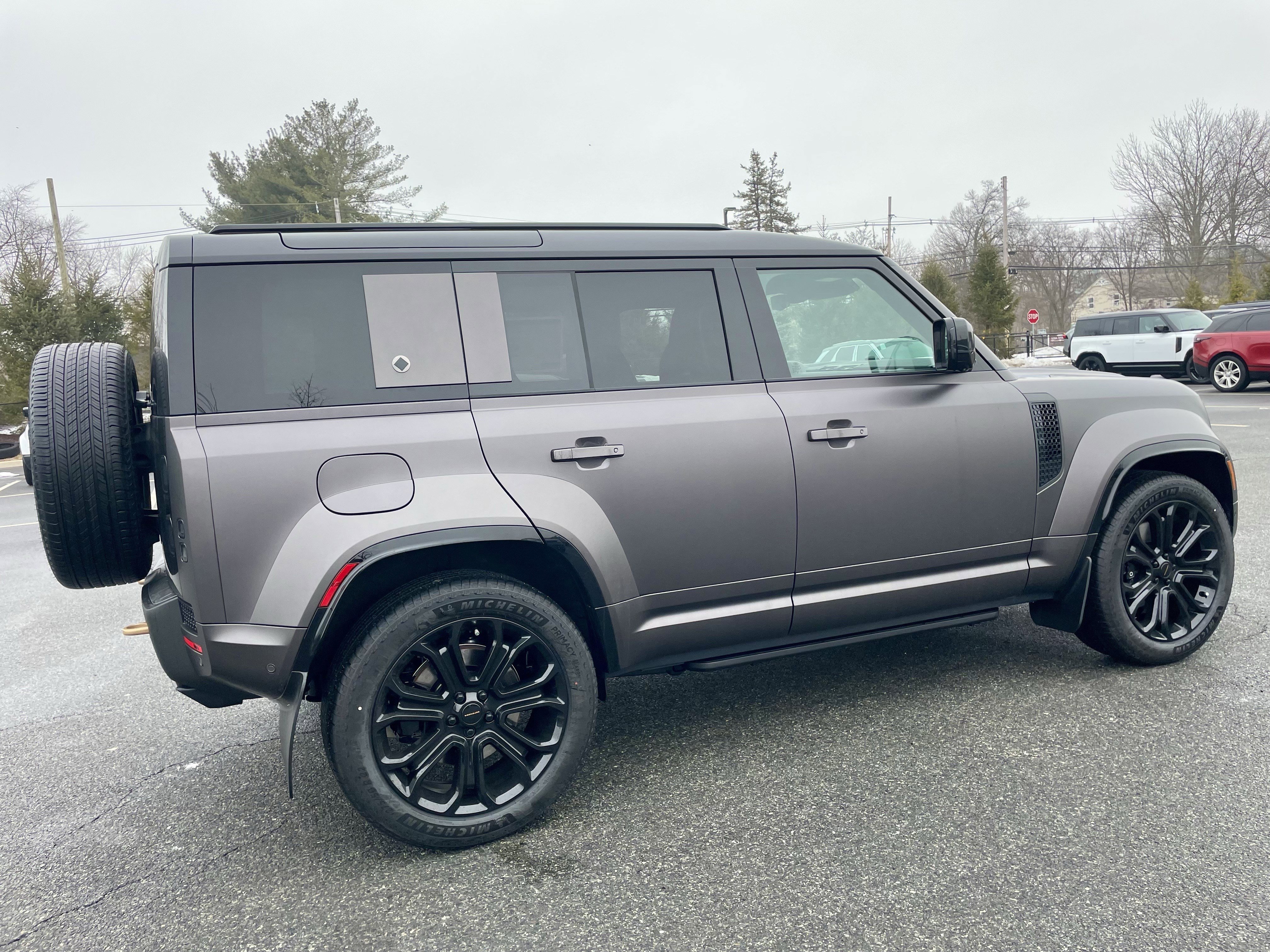 New 2026 Land Rover Defender 110 OCTA AWD/4WD image 7