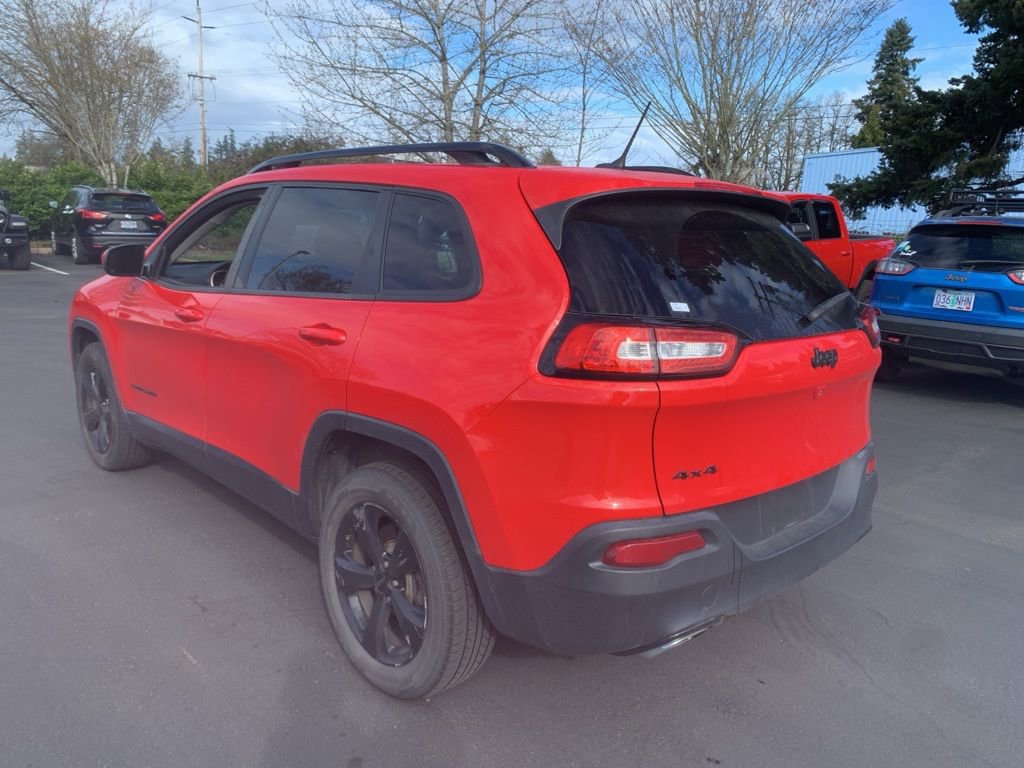 Used 2018 Jeep Cherokee Latitude w/ Altitude Package image 2