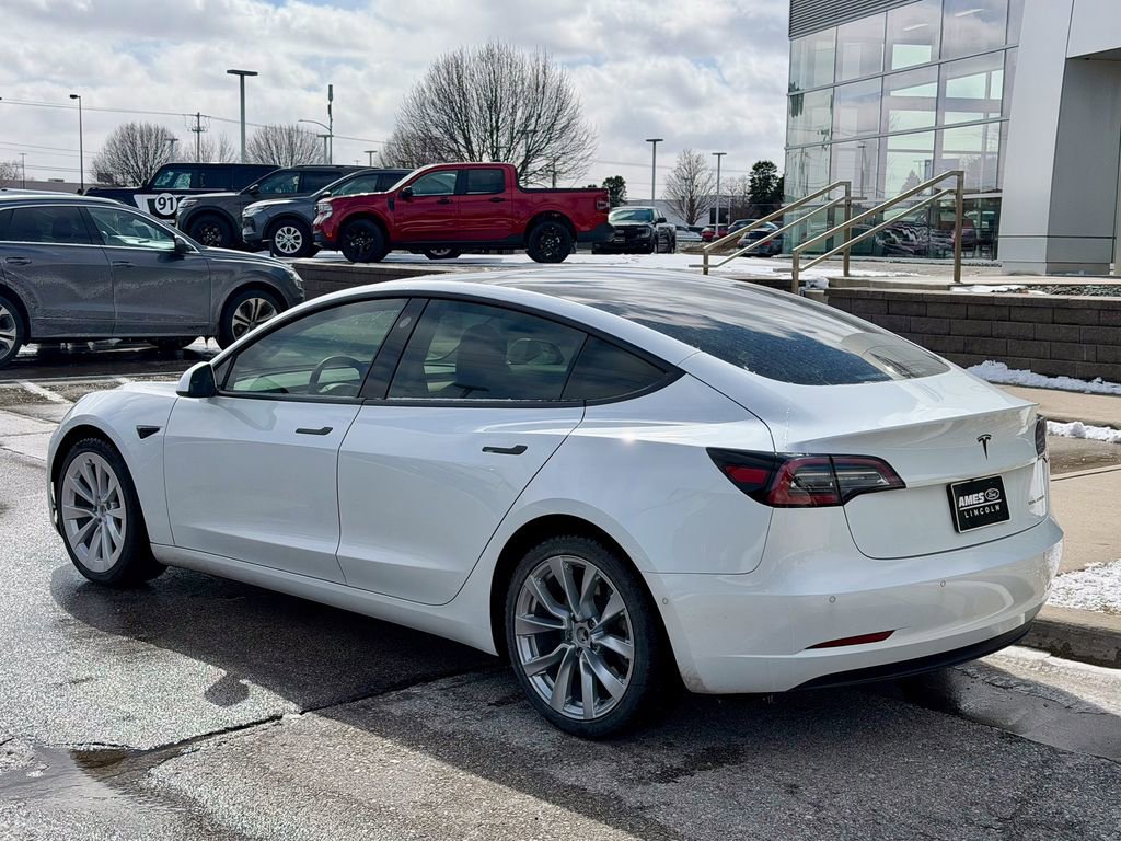 Used 2020 Tesla Model 3 Long Range image 4