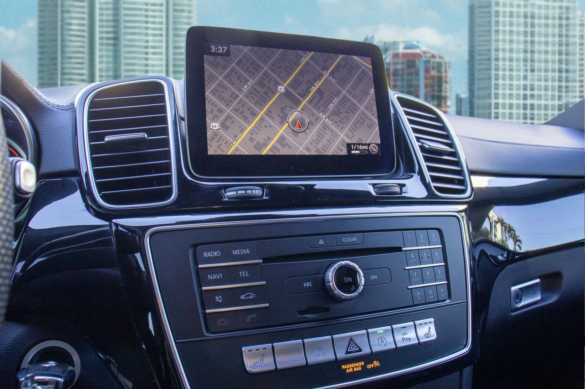 Used 2018 Mercedes-Benz GLE 43 AMG 4MATIC Coupe w/ Premium 3 Package image 31