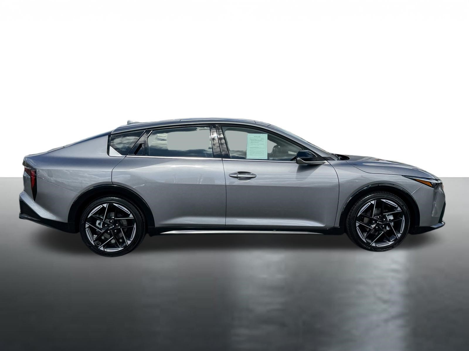 Certified 2025 Kia K4 GT-Line Turbo w/ GT-Line Sunroof Package FWD image 9