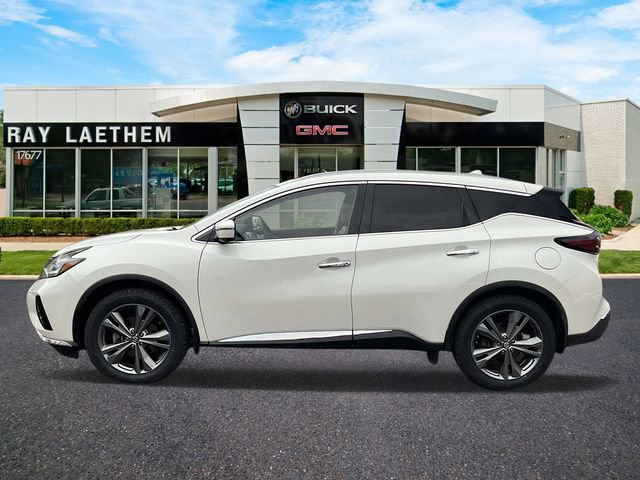 Used 2019 Nissan Murano Platinum image 2