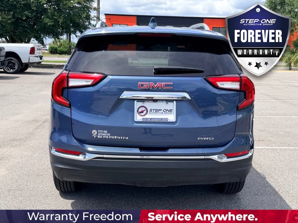 Used 2024 GMC Terrain SLT AWD/4WD image 5