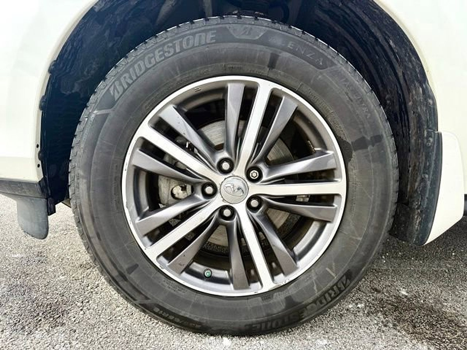 Used 2019 INFINITI QX60 Luxe w/ Essential Package image 23