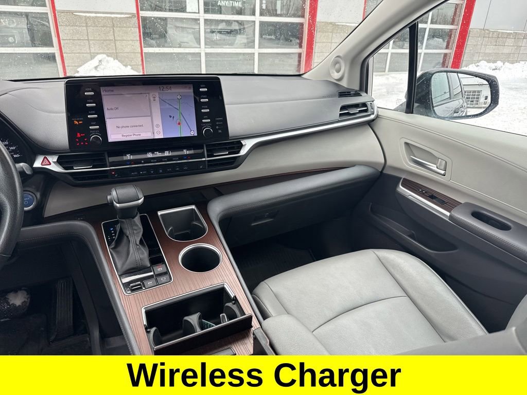 Used 2023 Toyota Sienna XLE w/ XLE Plus Package image 13
