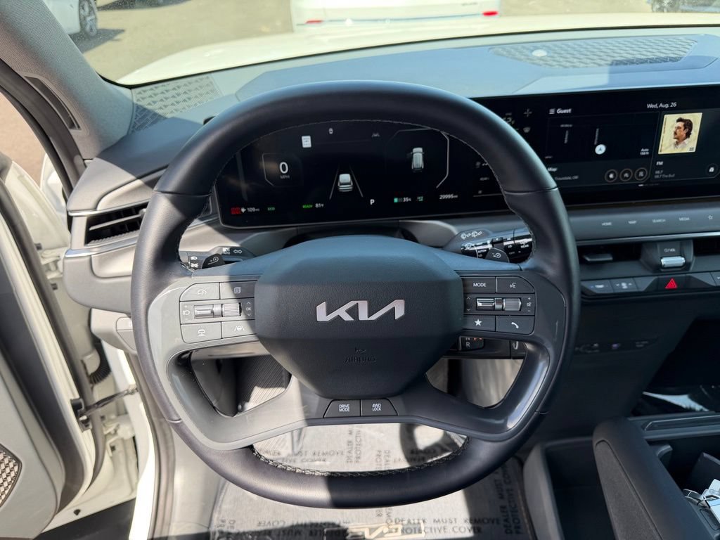 Used 2024 Kia EV9 Land AWD/4WD image 19