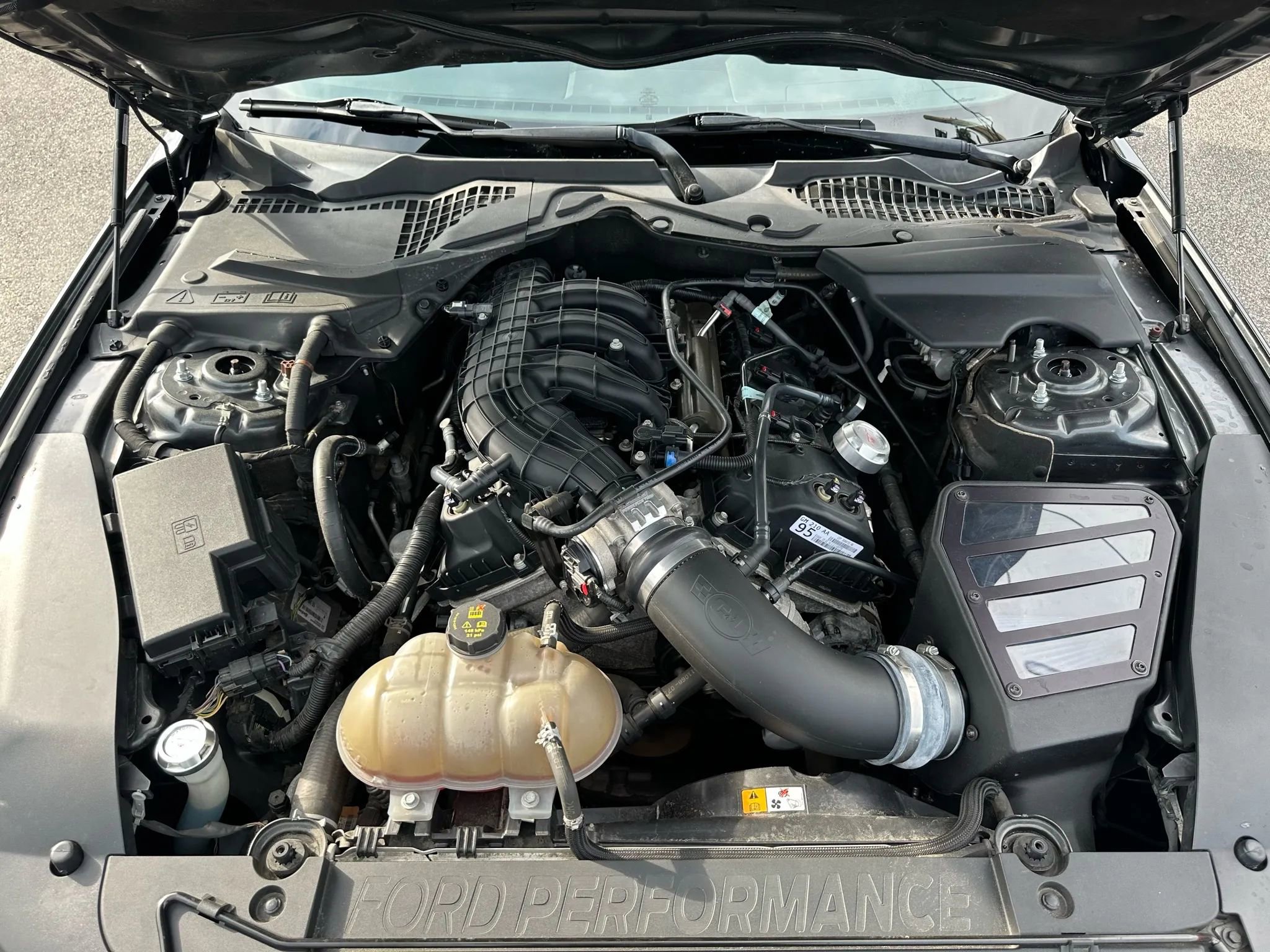 Used 2016 Ford Mustang Coupe image 34