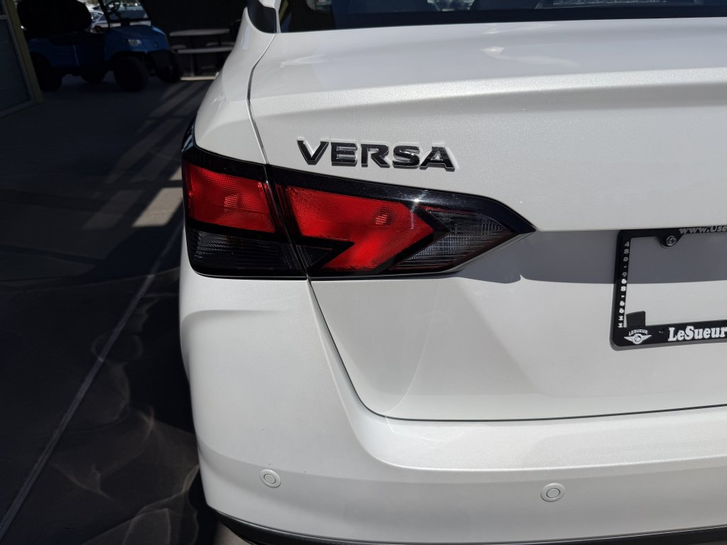 Used 2025 Nissan Versa SV w/ Trunk Package FWD image 14