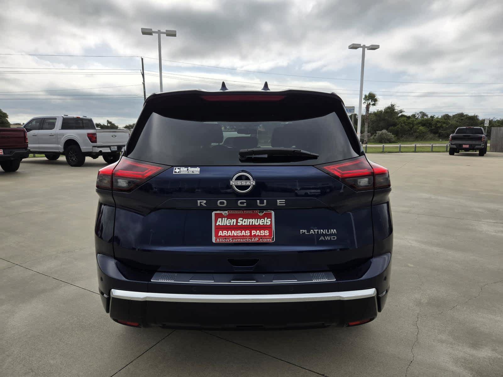 Used 2026 Nissan Rogue Platinum w/ Tech Package AWD/4WD image 4