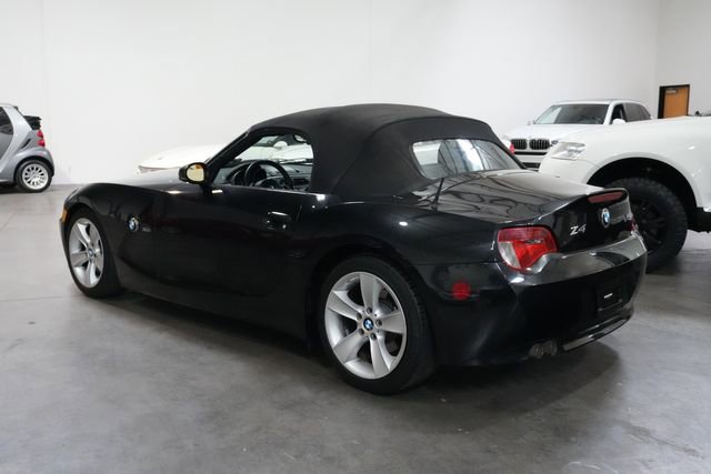 Used 2007 BMW Z4 3.0i image 9