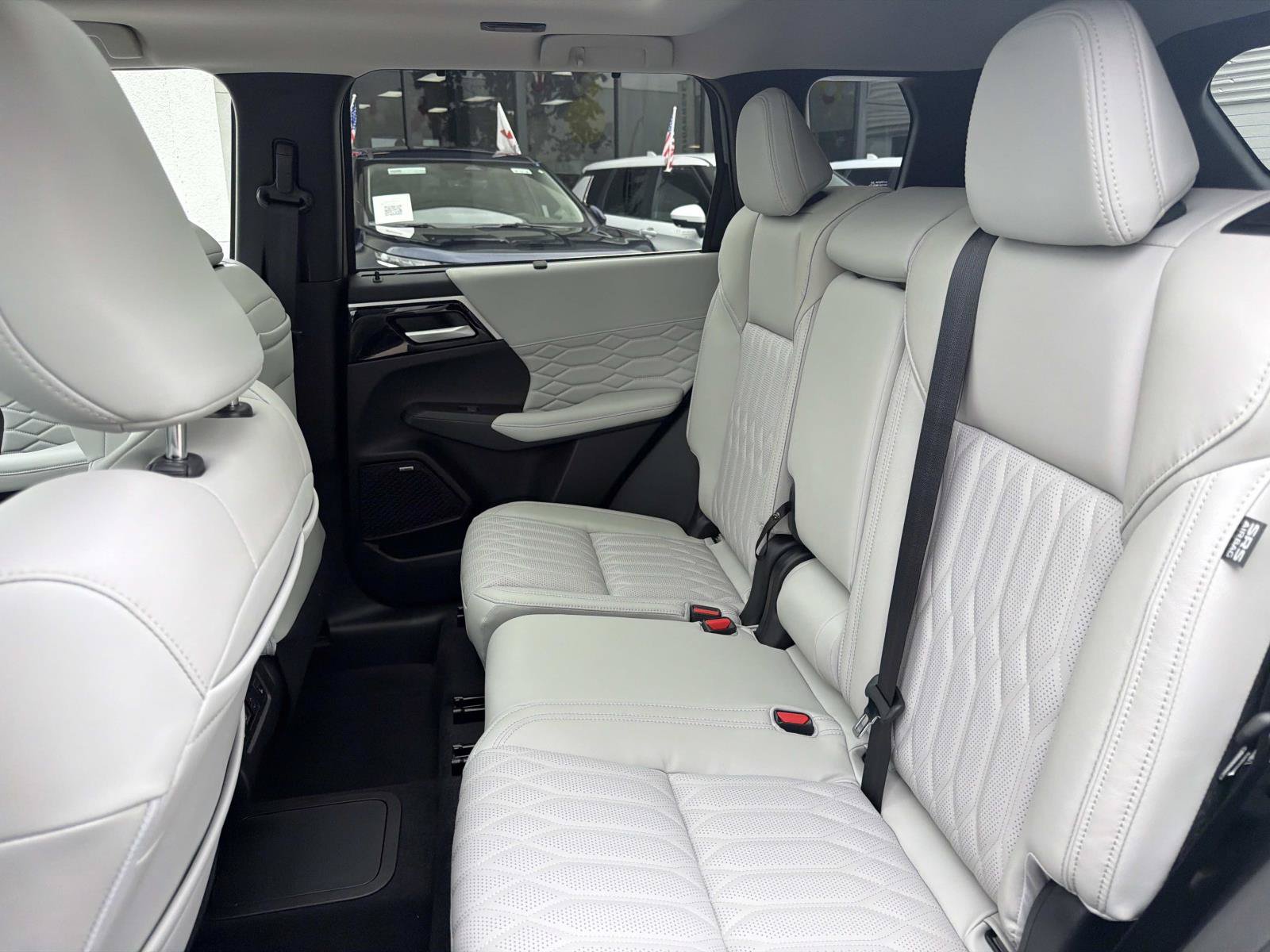 New 2026 Mitsubishi Outlander SEL AWD/4WD image 12