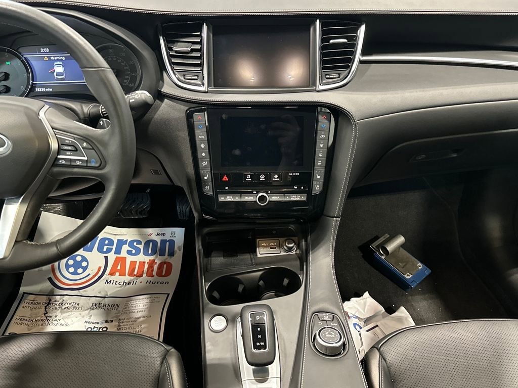 Used 2025 INFINITI QX55 Essential image 26