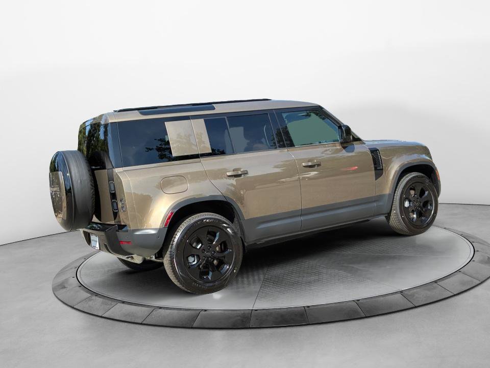 New 2026 Land Rover Defender 110 S AWD/4WD image 7