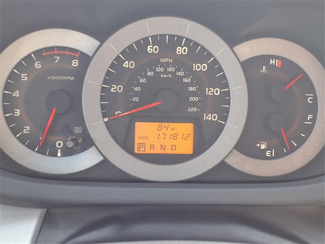 Used 2011 Toyota RAV4 2WD image 11