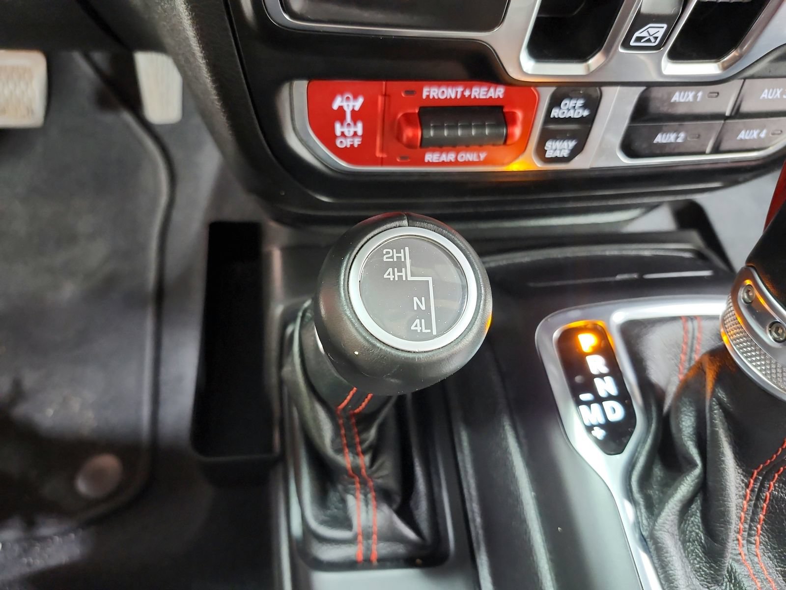 Used 2020 Jeep Gladiator Rubicon AWD/4WD image 29