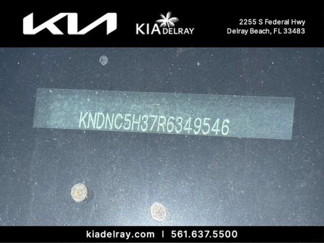 Certified 2024 Kia Carnival EX FWD image 5