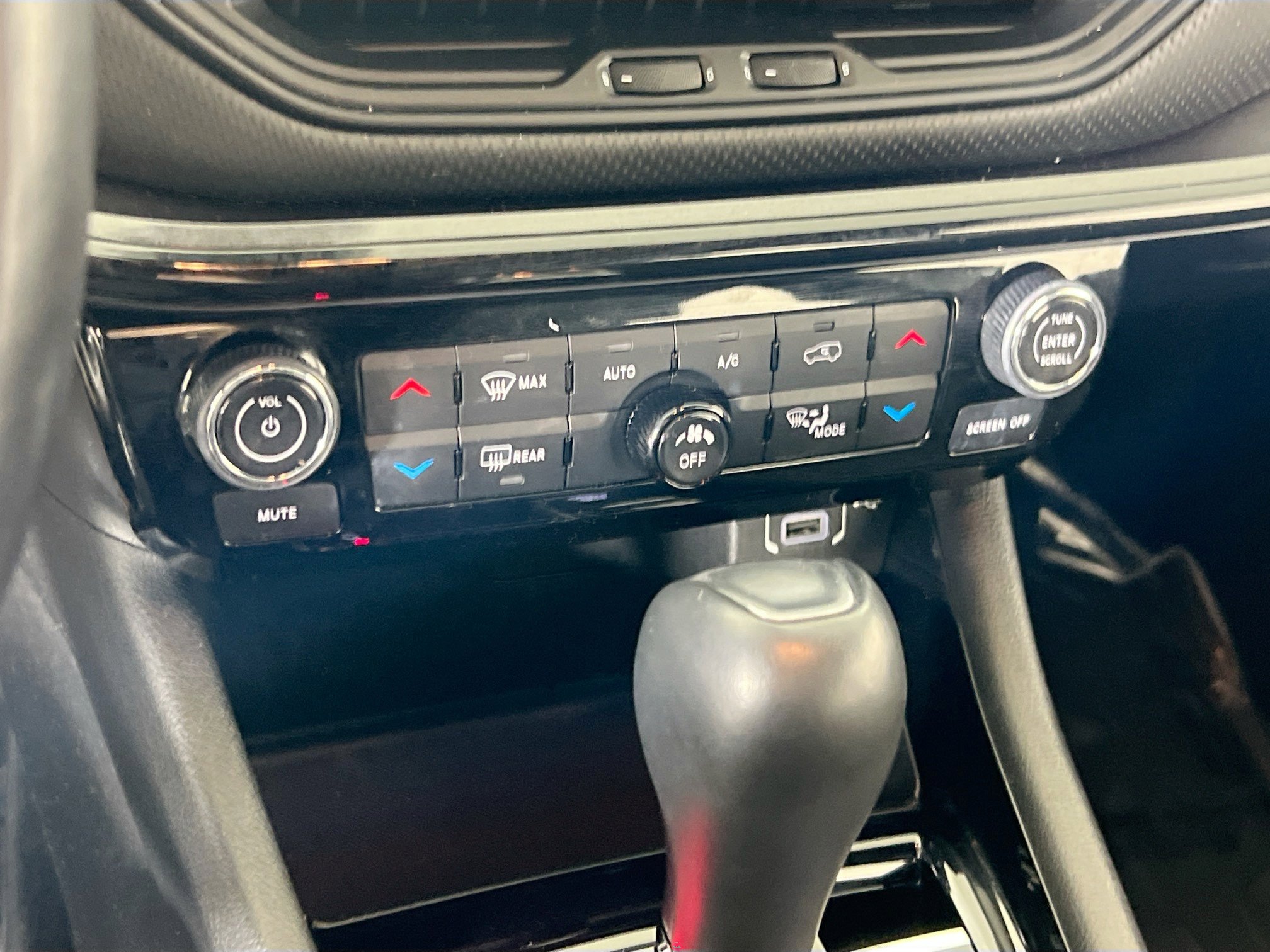 Used 2022 Jeep Compass Altitude w/ Convenience Group image 15