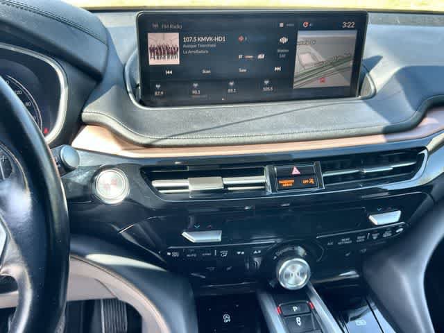 Used 2022 Acura MDX FWD w/ Technology Package image 18