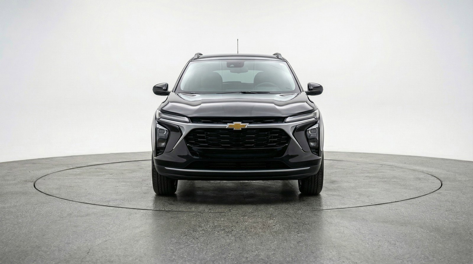 Used 2025 Chevrolet Trax LT w/ LT Convenience Package image 2