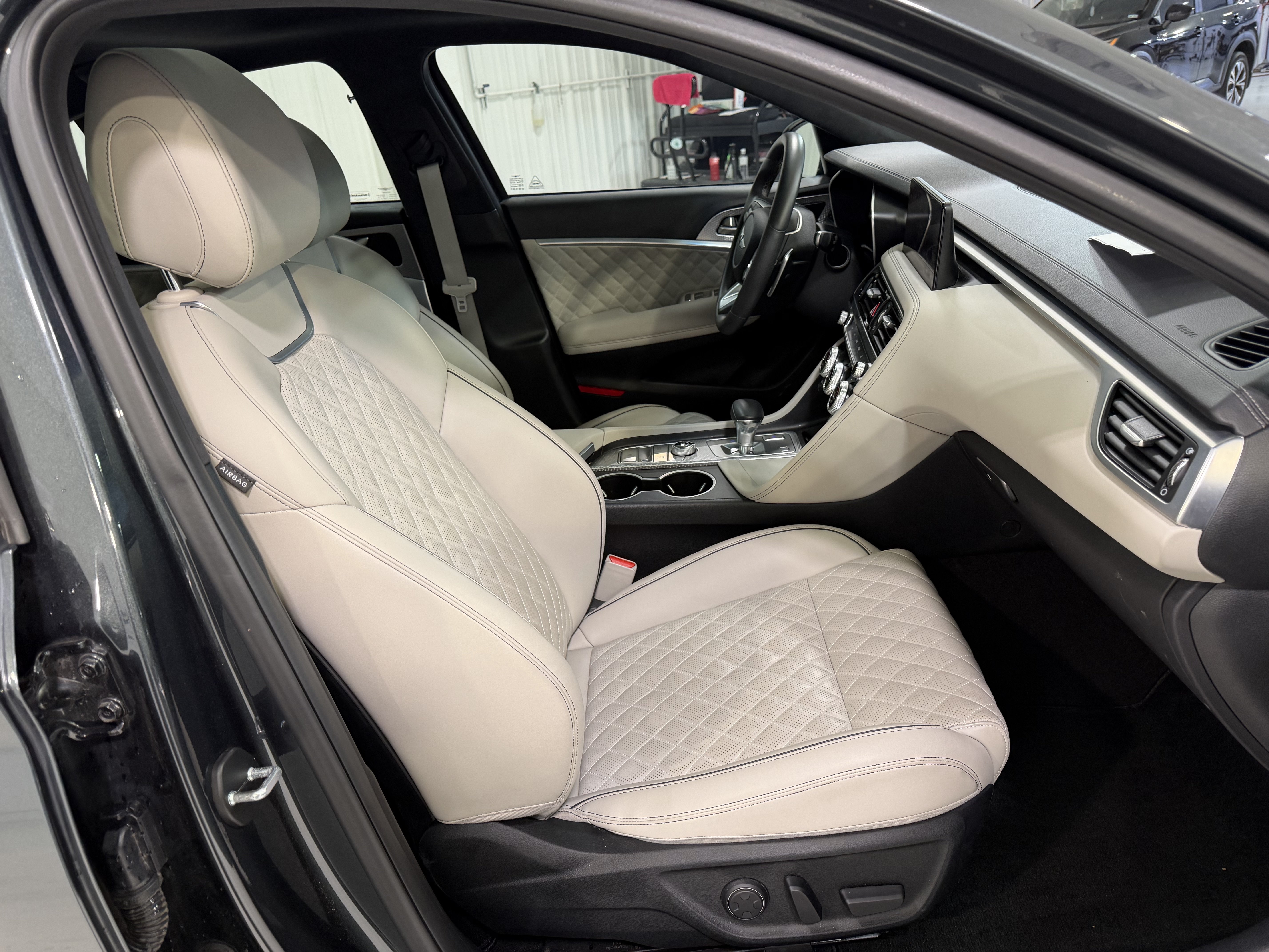 Used 2023 Genesis G70 3.3T w/ Sport Prestige Package RWD image 8