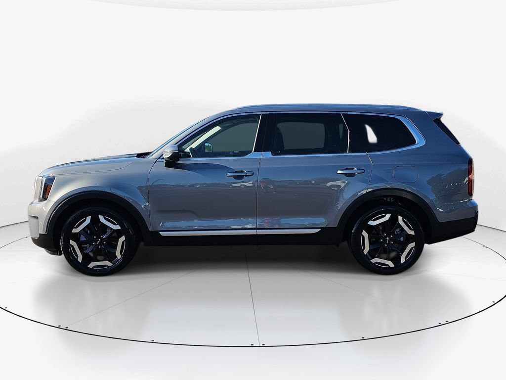 Used 2025 Kia Telluride S FWD image 10